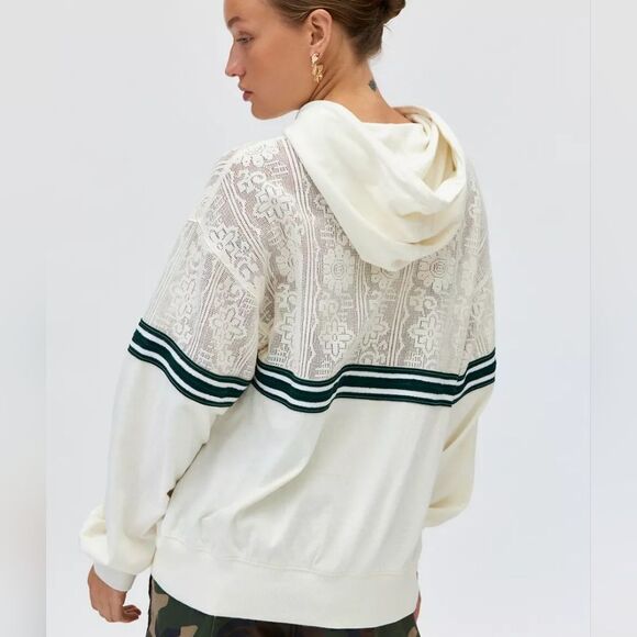 NWT BDG white  Varsity Graphic Spliced crochet Lace Hoodie Sweatshirt size M - Picture 3 of 4